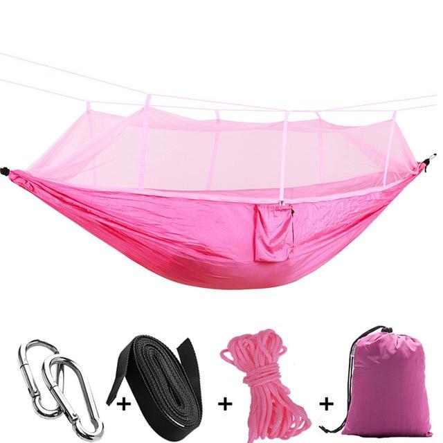 Unisex Doppelhängematte mit Moskitonetz, leicht und robust für Outdoor-Abenteuer.