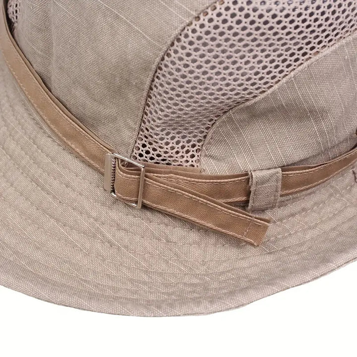 Unisex Strand- & Gartenhut mit breiter Krempe & UV-Schutz. Verstellbare Riemen für sicheren Halt.