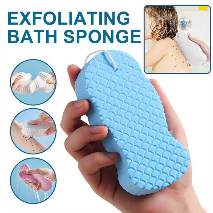 Vier Peeling Schwämme zeigen das „Kaufe 2, erhalte 2 GRATIS“ Angebot, für Hautpflege.