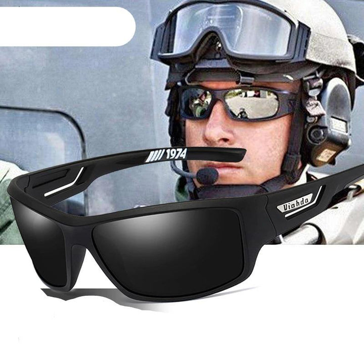 Professionelle Angelbrille UV 400, polarisiert. Reduziert Wasserblendung, verbessert Sicht für Angler.