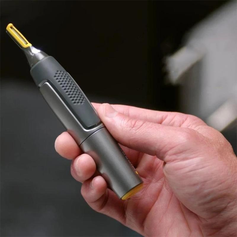 Hygienischer Nasen- & Ohrenhaartrimmer mit LED-Licht für saubere und sichere Pflege.