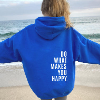 Person trägt lockeren Unisex Hoodie mit Motiv, entspannt & stylish für den Alltag.