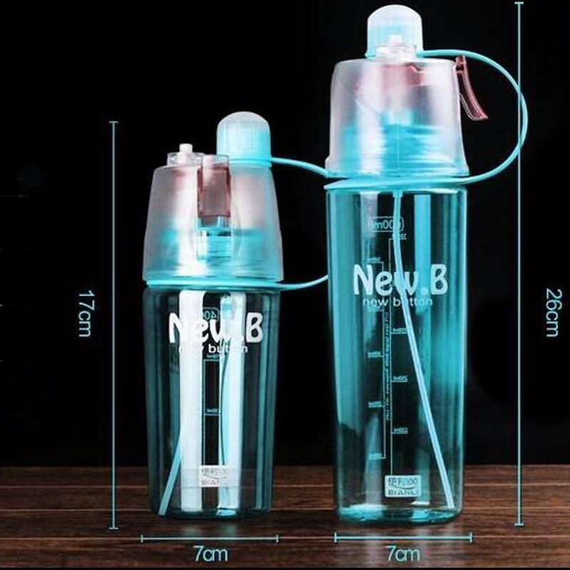 Robuste Sportflasche mit Sprühfunktion zur Hydration & Kühlung. Perfekt für Fitness, Wandern & Outdoor-Abenteuer.