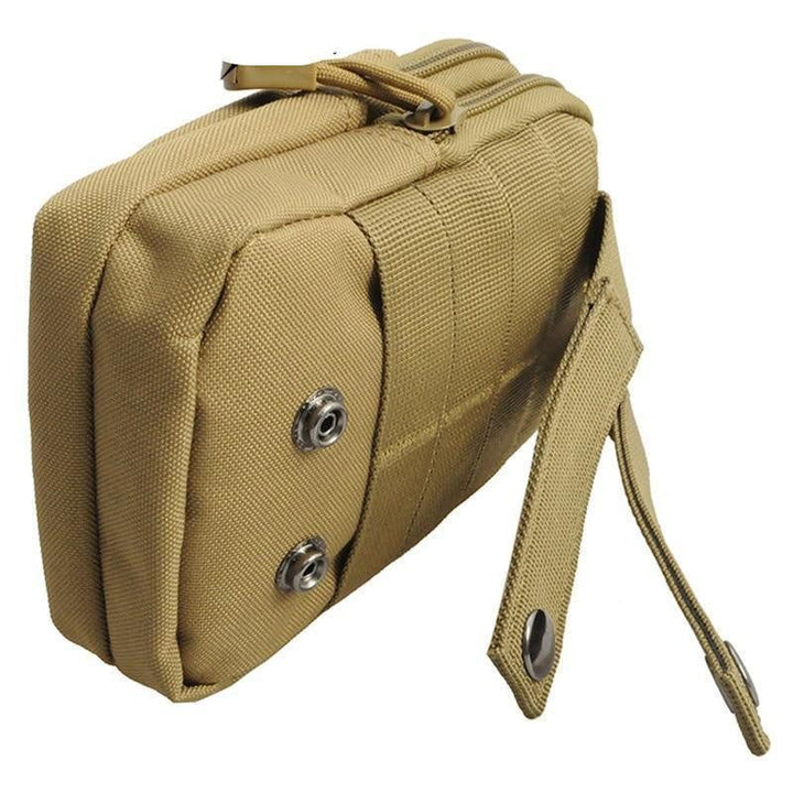Geöffnete taktische Molle Hüfttasche zeigt geräumigen Stauraum für Outdoor-Ausrüstung, Reisebegleiter & Essentials.