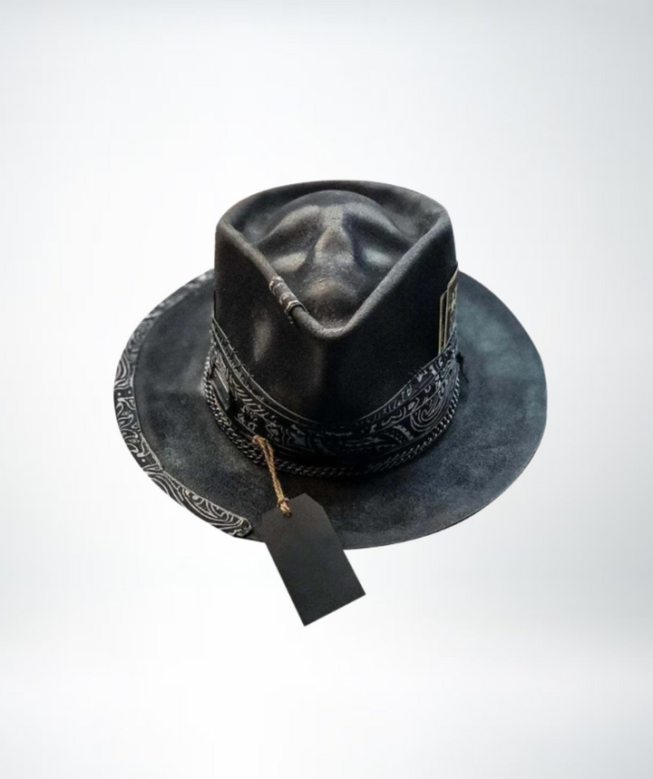 Unisex Totenkopf-Beanie, handgefertigt für Herbst/Winter. Edgy Mütze mit Skull-Design.