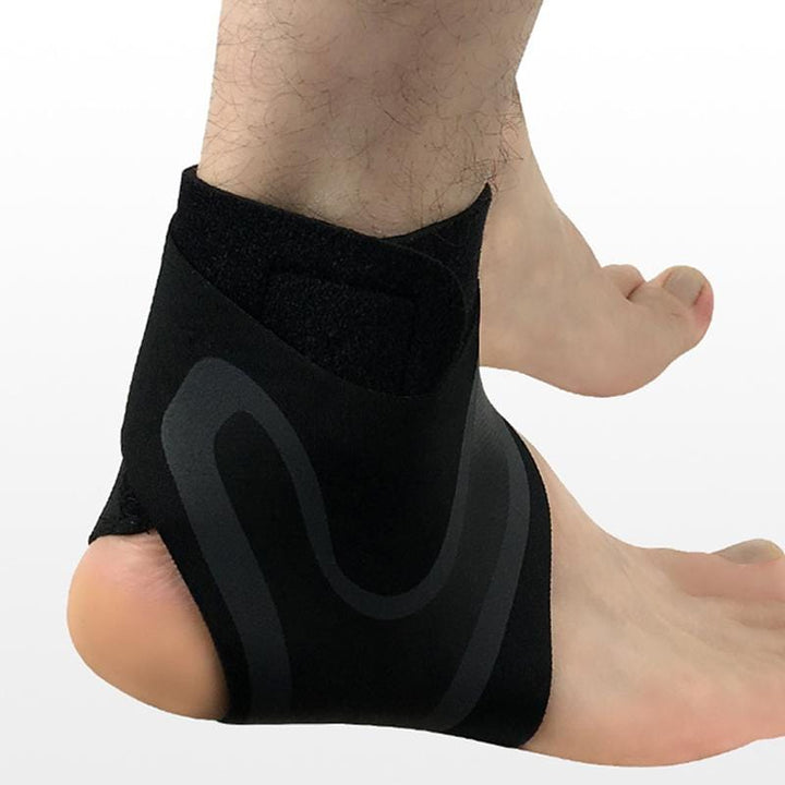 Sport-Knöchelstütze in dezentem Design für Athletik, Fitness. Bietet Gelenkschutz, Stabilität & Komfort beim Training.