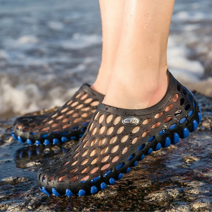 Rutschfeste Unisex Wasserschuhe für sicheren Halt an Strand & Pool. Bequeme & leichte Sommerschuhe.