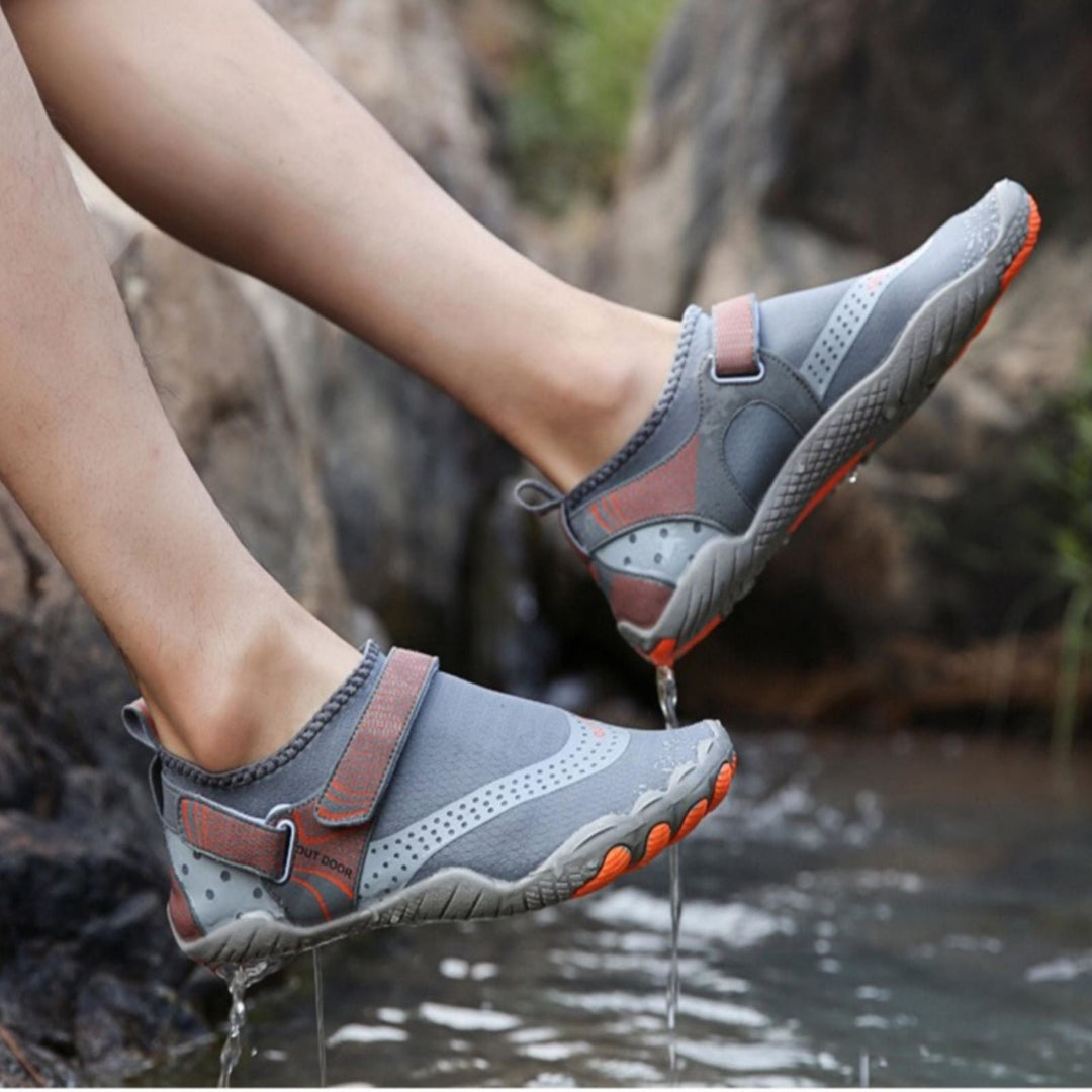 Komfortable Unisex Wasserschuhe mit orthopädischer Stütze, ideal für Strand, Wandern & Wassersport; rutschfest & leicht.