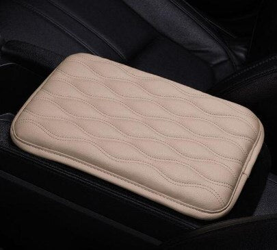 Premium Autozubehör: Universal Lederpolster für Armlehne, steigert den Komfort und schützt die Mittelkonsole.