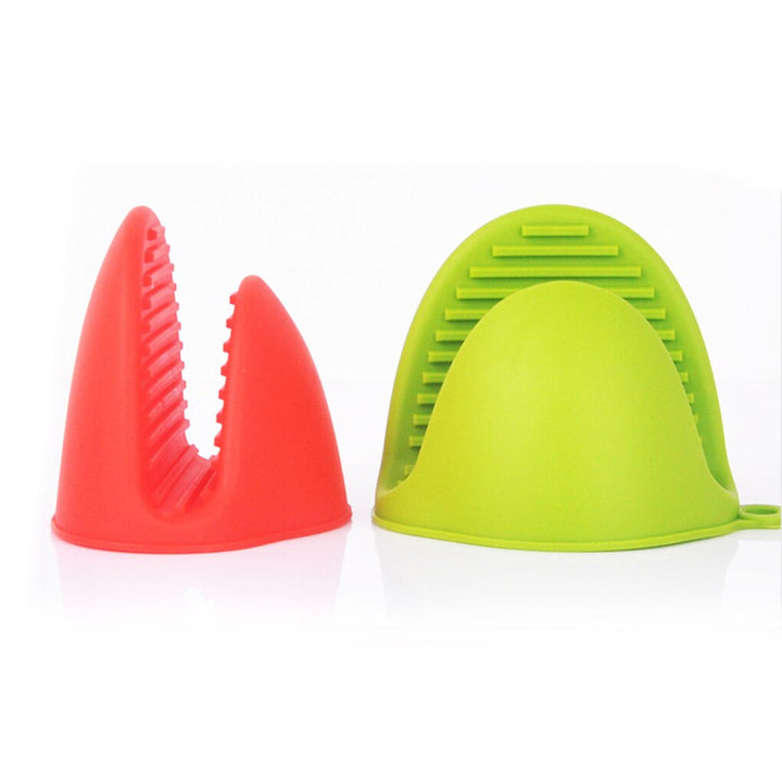 Praktischer Kochhandschuh als Geschenkidee. Universeller Hitzeschutz für Backofen & Grill. Leicht zu reinigen, farbenfroh gestaltet.