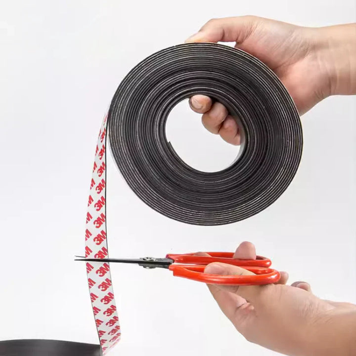 Flexibles Magnetband für Heim- & Büroorganisation. Schafft Ordnung für Schlüssel, Küchenhelfer oder Büromaterial. Platzsparend.