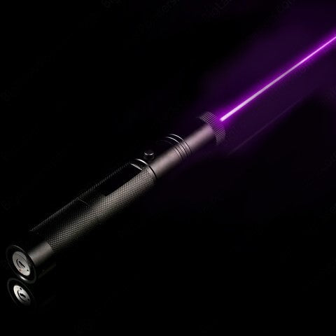 Kompakter grüner Laserpointer 303 mit USB-Anschluss, perfekt für Lehrer und zur Himmelsbeobachtung.