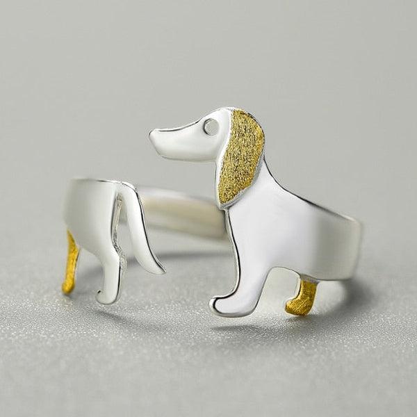 Verstellbarer Dackel Ring aus 925 Silber, detailliertes Hundemotiv, eleganter Damenschmuck für Tierliebhaberinnen.