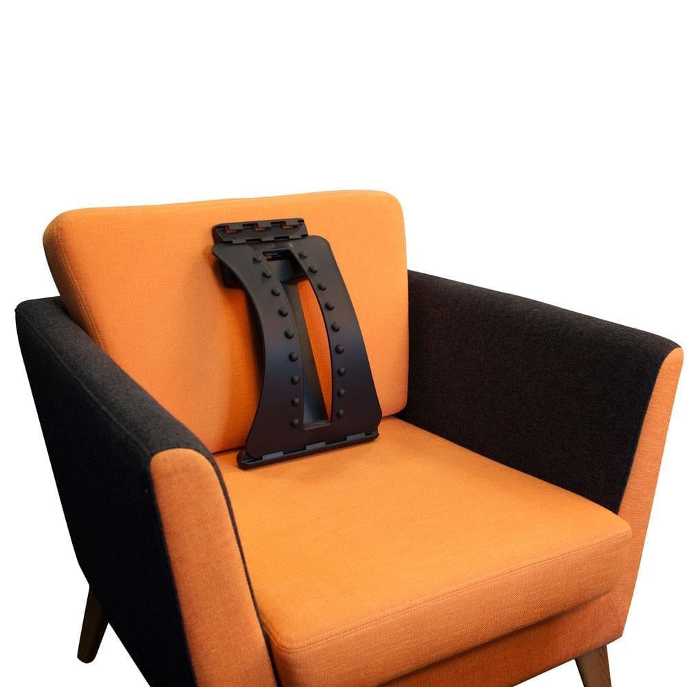 Detailaufnahme des ergonomischen Unisex Rückenstreckers. Zeigt verstellbare Form für optimale Lendenwirbel-Unterstützung.