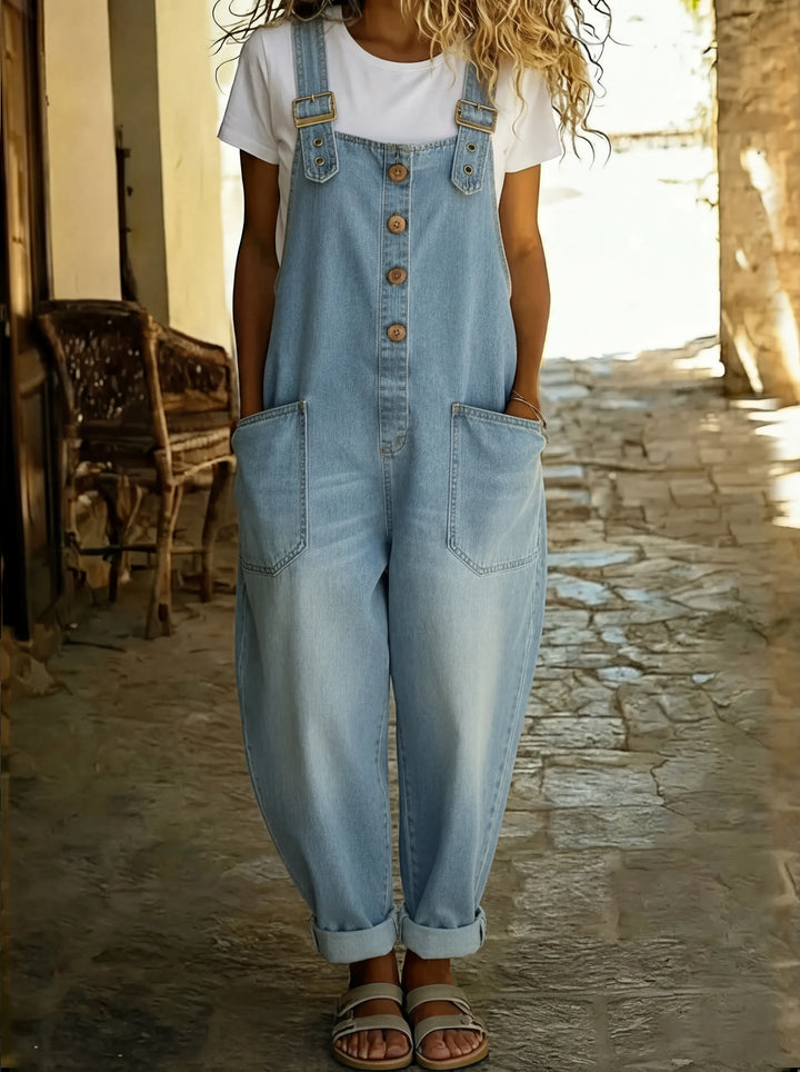 Moderne Damen Latzhose für Alltag & Freizeit. Verstellbare Träger & bequemer Schnitt für vielfältige Styling-Optionen.