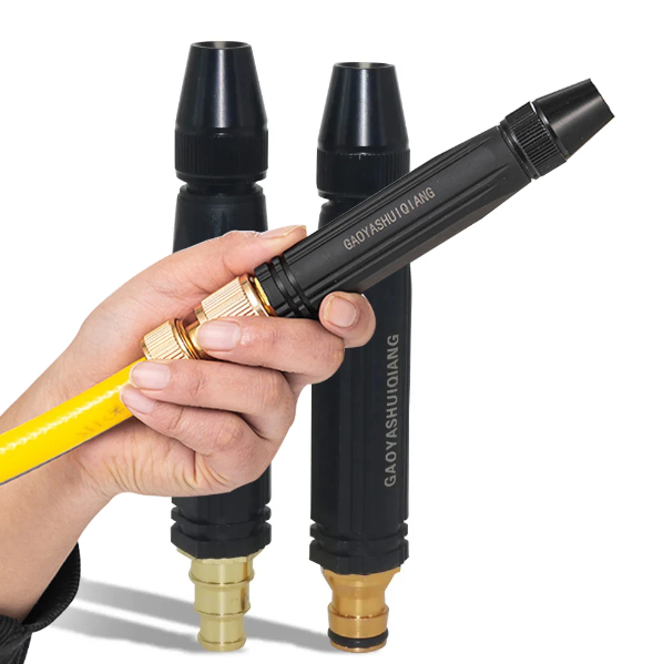 Robuste Hochdrucksprühpistole mit einstellbarer Sprühdüse für effiziente Garten- & Autoreinigung.