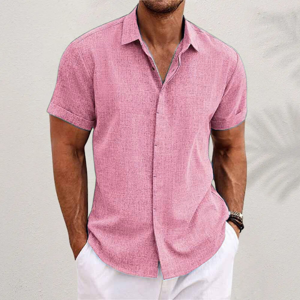 Gefaltetes Herren Kurzarm Hemd. Eine vielseitige Herrenmode-Option für Sommer, Freizeit & Smart Casual Looks.
