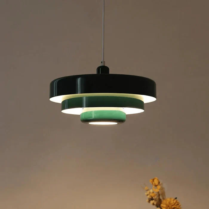 Stilvolle Esszimmerlampe: Vintage LED Hängeleuchte aus Metall für gemütliches Ambiente & Retro-Look.