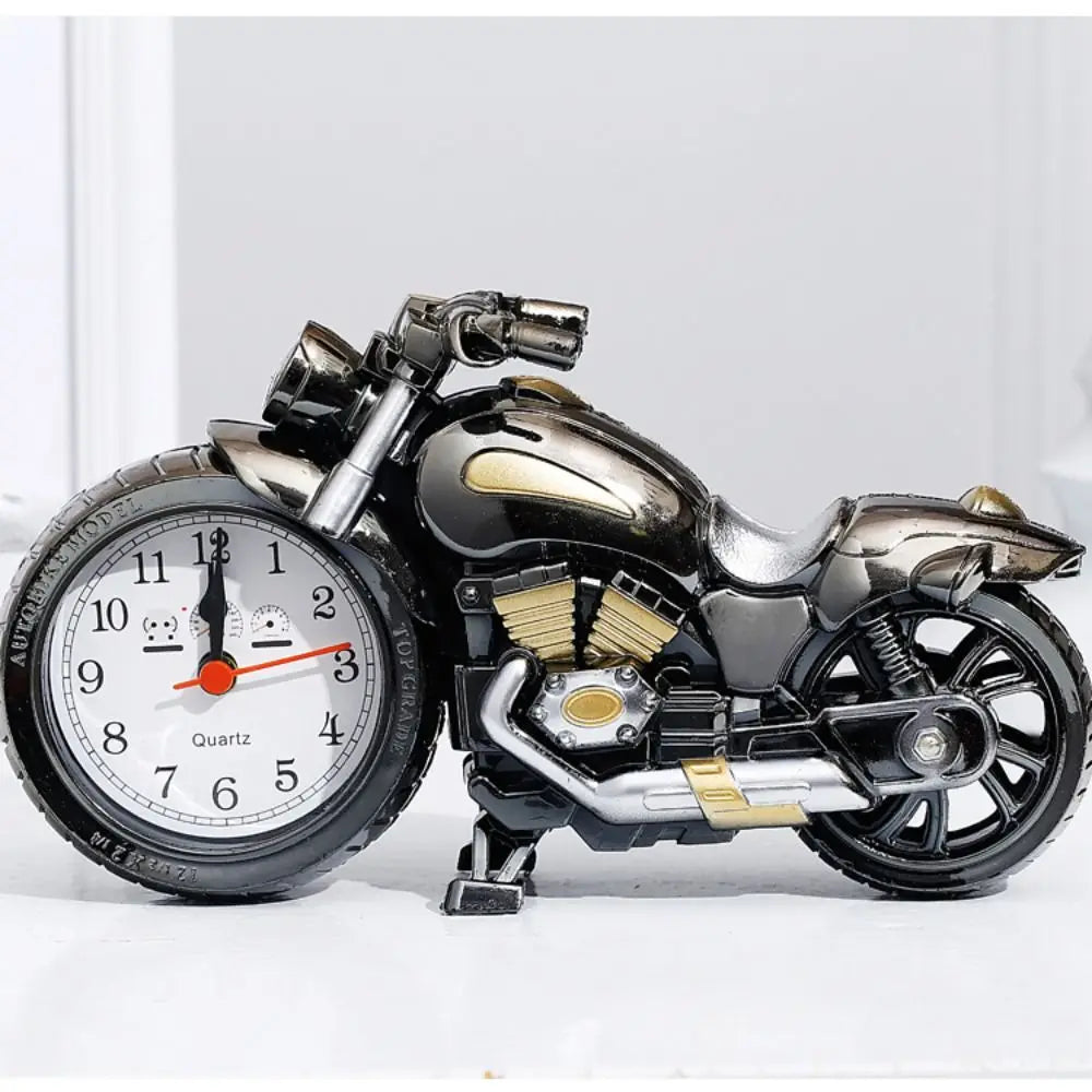 Stylische Deko Motorrad Wecker, Vintage Look, Quarzwerk, eine besondere Nachttischuhr für Biker.