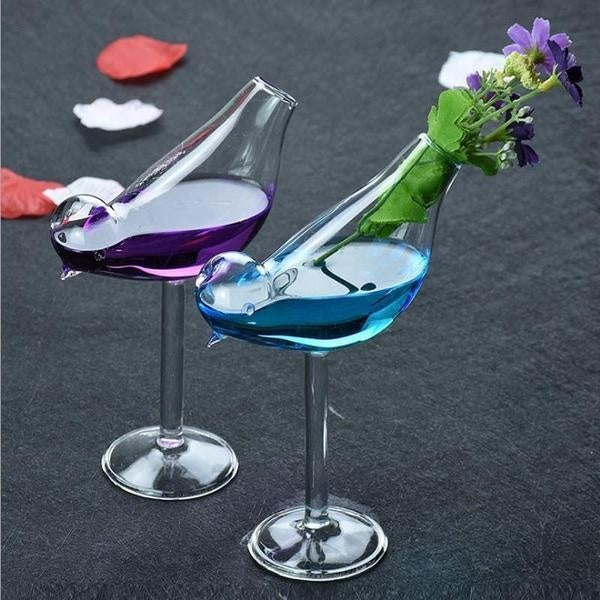 Einzigartiges Vogel-Trinkglas mit filigranem Design, perfekt für Cocktails und festliche Anlässe.