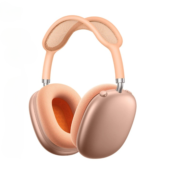 Person trägt komfortable W65 Plus Over-Ear Kopfhörer mit ANC, genießt ungestörtes Audio-Erlebnis.