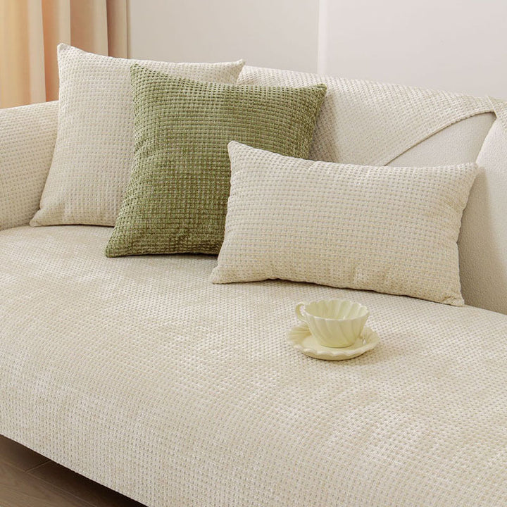 Vollansicht: Waffel-Chenille-Couchbezug schützt das Sofa, bietet eine neue Optik fürs Wohnzimmer.