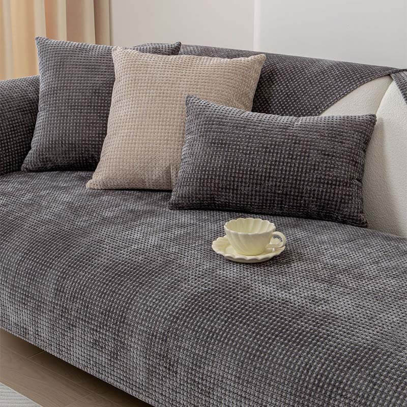Bequemer Waffel-Chenille-Couchbezug für luxuriösen Komfort und optimalen, rutschfesten Sofaschutz.