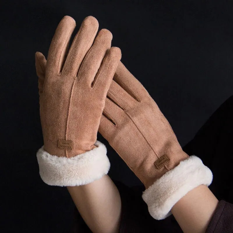 Bequeme, warme Damenhandschuhe für den Winter, elegant und mit praktischer Touchscreen-Funktion.