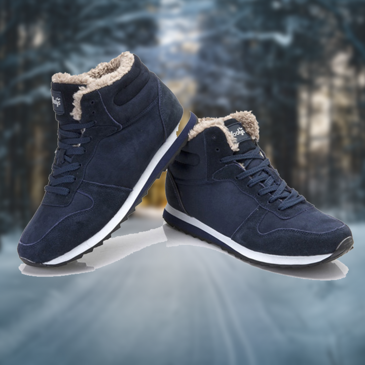 Herren Winterstiefel in Schwarz, warm gefüttert und mit rutschfester Profilsohle.