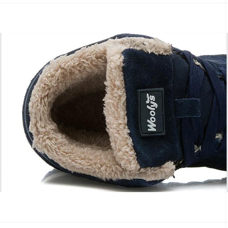 Detailaufnahme warmer Herren Premium Winterstiefel, hochwertiges Material, schützt effektiv vor Kälte; komfortable Schuhe.