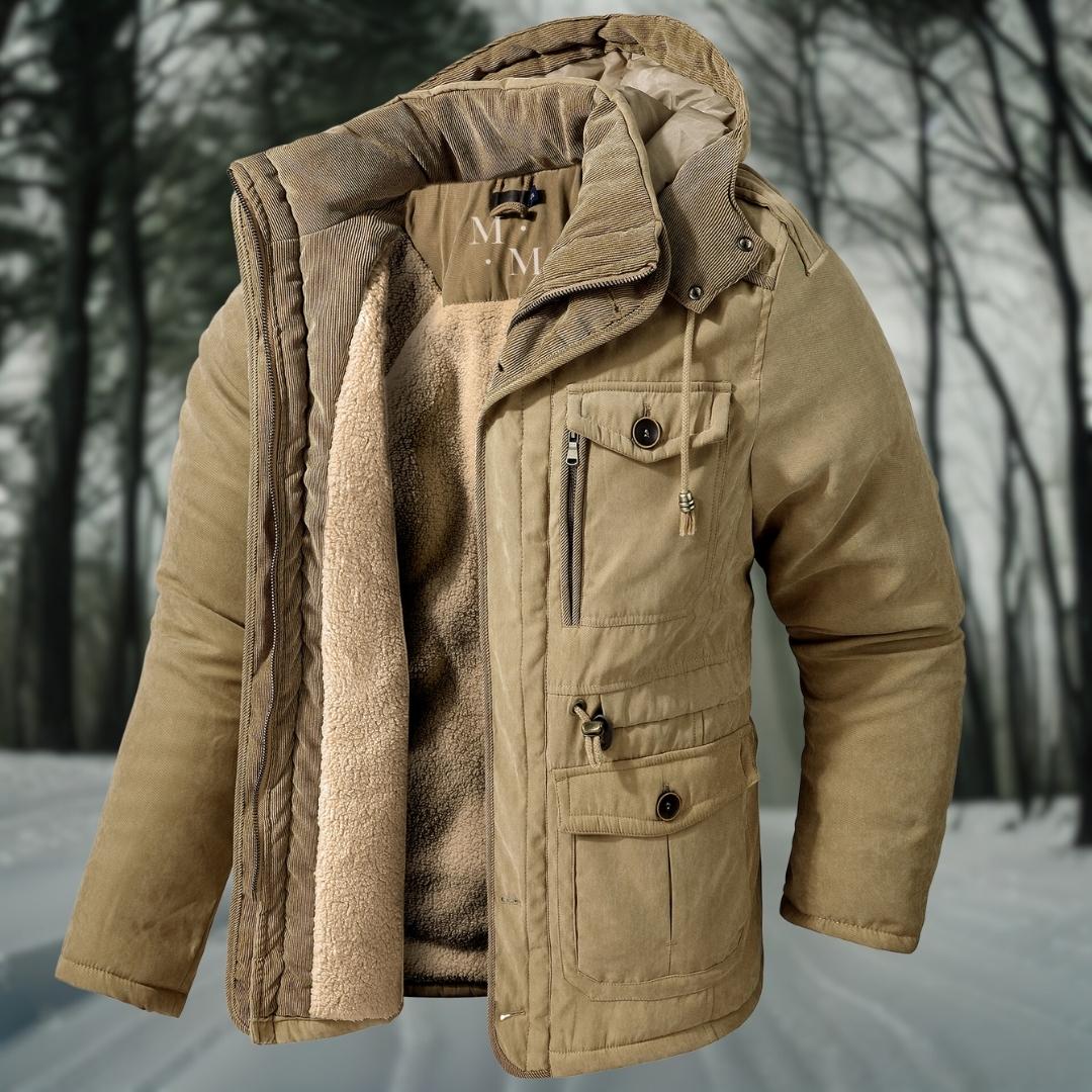 Hochwertige Herren-Winterjacke, extra warm und wasserabweisend. Perfekte Winterkleidung für Männer.