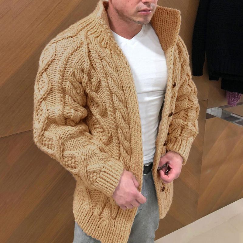 Herren Strickpullover für den modernen Mann. Stilvolles, warmes Oberteil, perfekt als Herbstmode & Winter-Outfit.