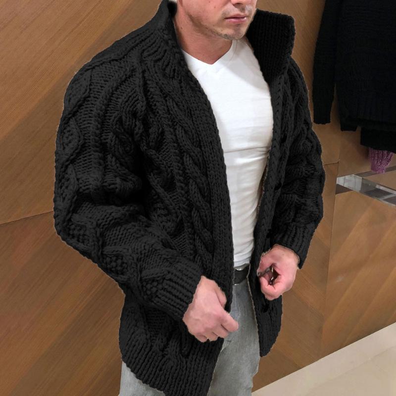 Eleganter Herren Strickpullover, ein Must-have. Warmer, komfortabler Strick für stilvolle Herrenmode zu jeder Zeit.