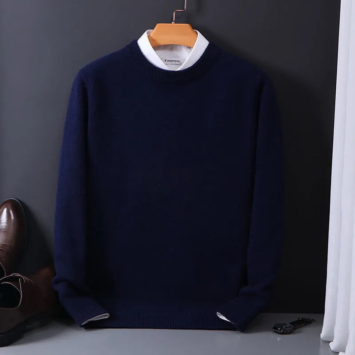 Hochwertiger Herren Strickpullover im Casual-Stil. Der warme Winterpullover bietet Komfort & Eleganz für Herren.