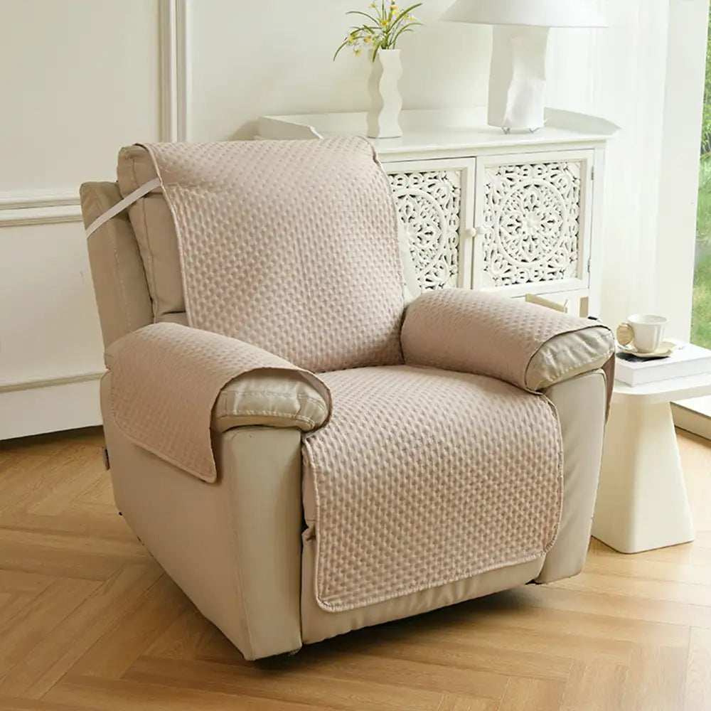 Einfarbiger Sofaüberzug aus Polyester; wasserdicht, schmutzabweisend & mit elastischen Bändern, langlebig.