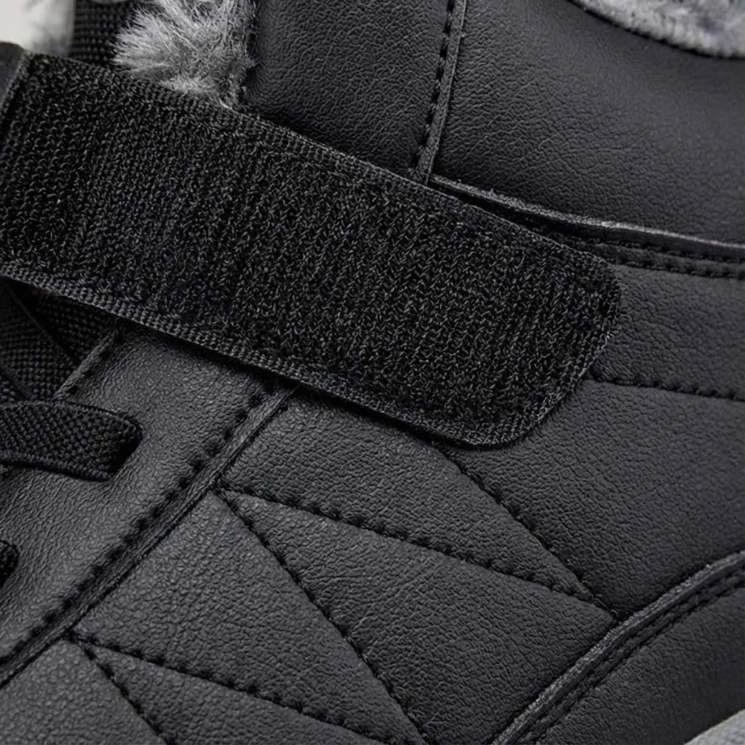 Gefütterte Chloe Damen Winterstiefeletten, wasserdicht & rutschfest. Komfortable Outdoorschuhe mit Klettverschluss.