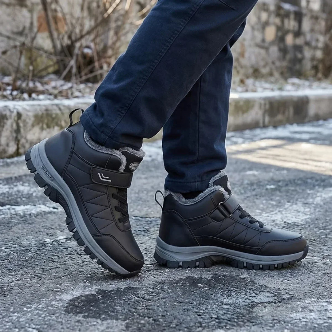 Stylische Chloe Damen Winterstiefel, gefüttert & wasserdicht. Warme, rutschfeste Knöchelstiefel für Outdoor-Komfort.