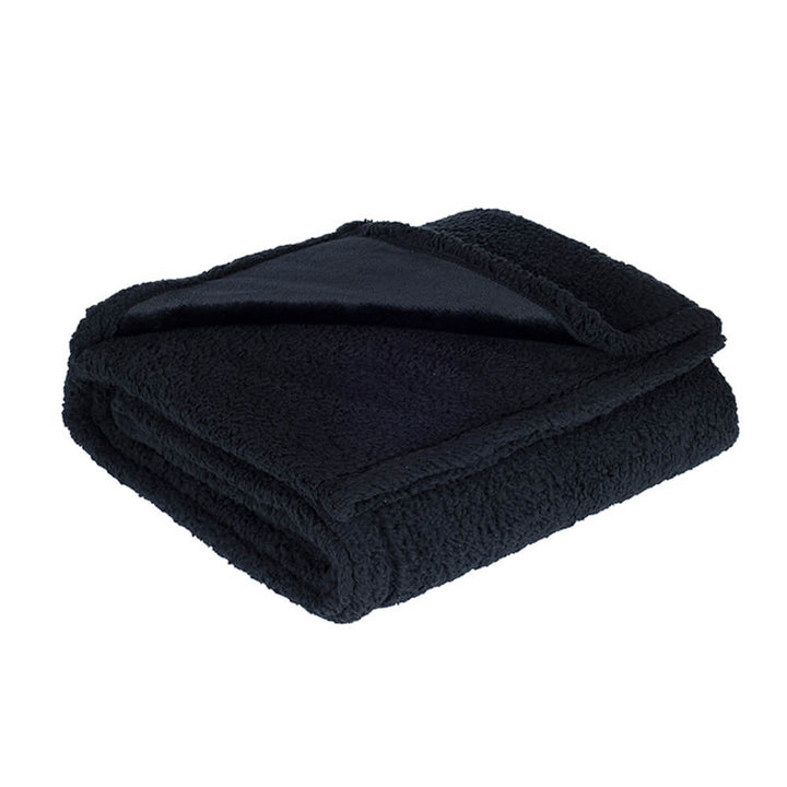 Wasserdichte Hundedecke: strapazierfähiger Flanell & weiches Sherpa-Fleece für optimalen Schutz.