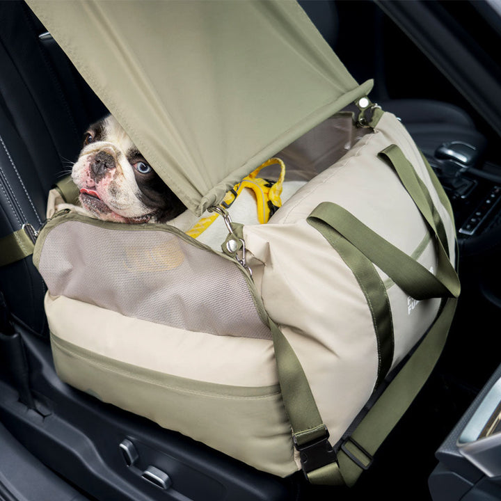 Atmungsaktiver Haustier-Autositz, wasserdicht, für besten Komfort kleiner Hunde auf Reisen.