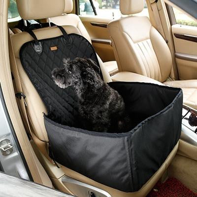 Strapazierfähige, wasserdichte Hundedecke als Autositzschutz. Hält Ihr Auto sauber und tierfreundlich auf allen Fahrten.