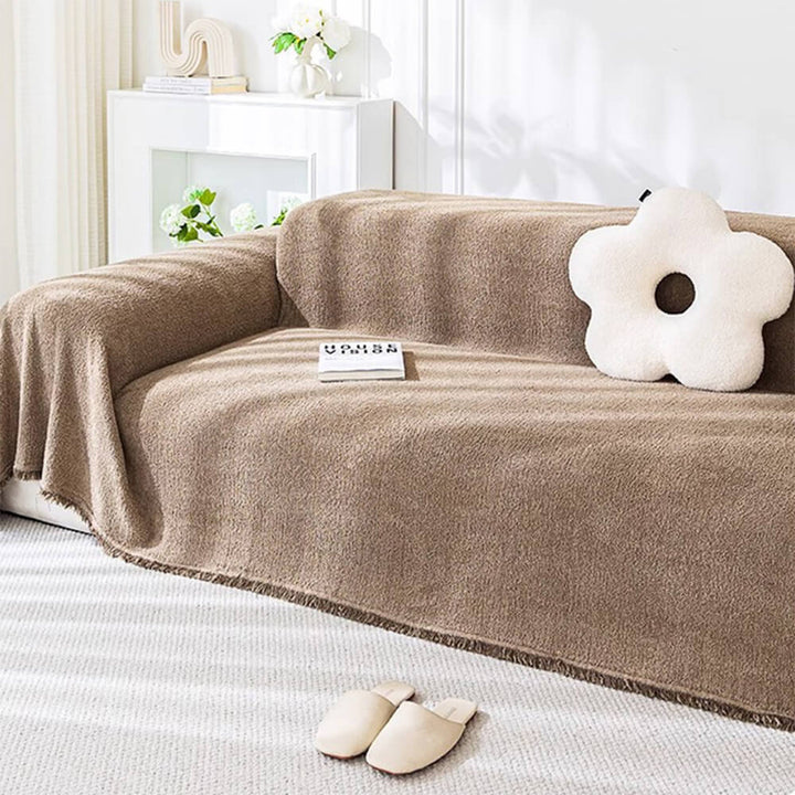 Haustierfreundlicher Plüsch Schutzbezug aus Polyester, wasserdicht und weich für Ihr Sofa.