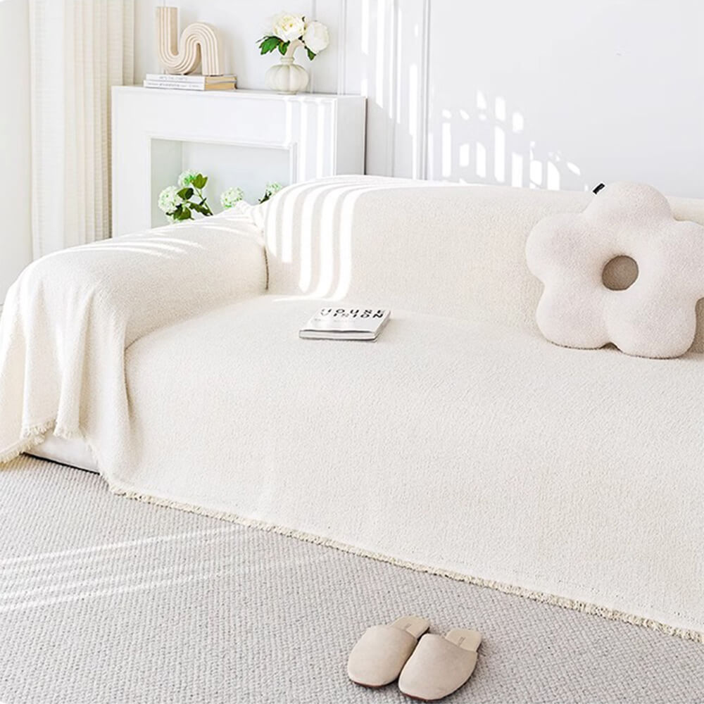 Weicher Plüsch-Sofa-Schutzbezug, wasserdicht und robust, ideal gegen Flecken und Abnutzung.