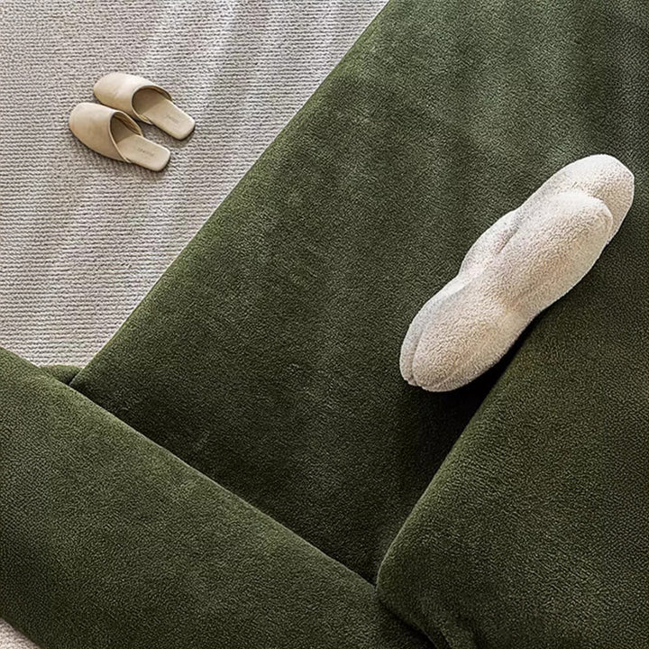 Schutzbezug aus Plüsch für Sofas, wasserdicht und weich, perfekt für Familien und Haustiere.