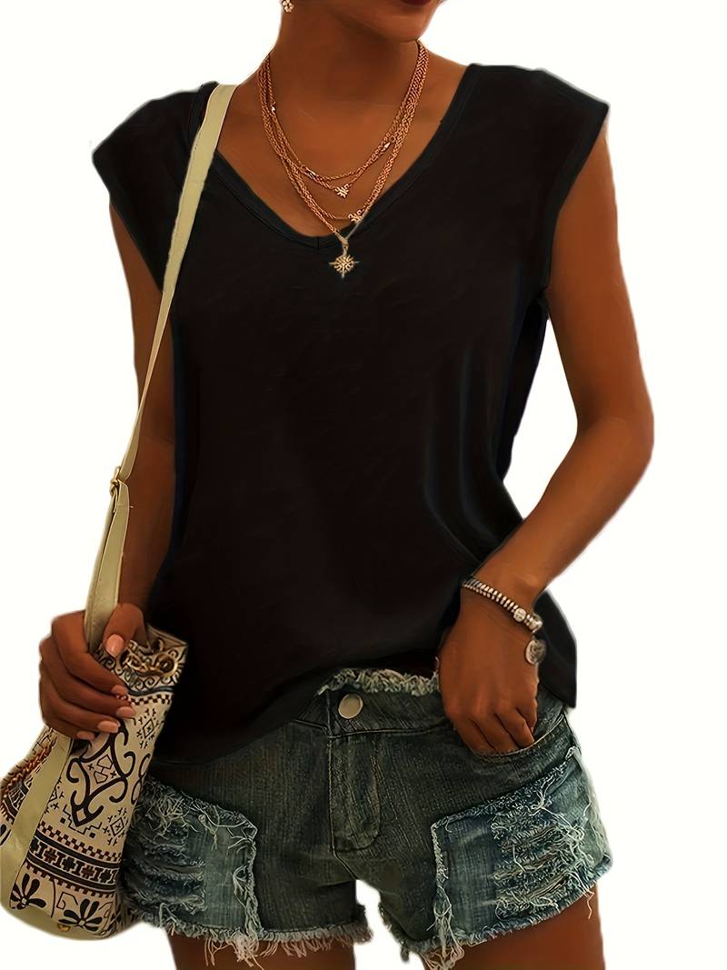 Gefaltetes Damen Sommer Shirt "Eva" mit V-Ausschnitt, als vielseitiges Basic für jede Garderobe.