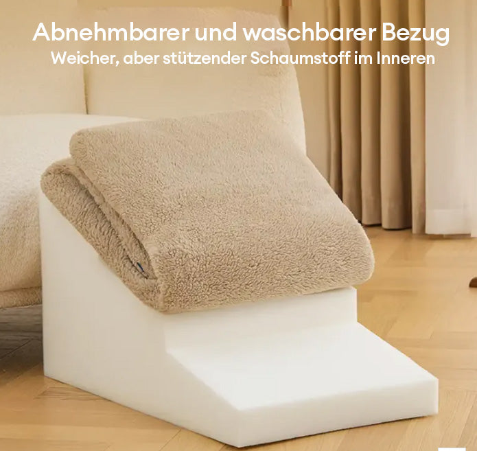 Waschbare Hundetreppe in Creme, weiche Stufen als Kletterhilfe für kleine Hunde zum einfachen Bettenzugang.