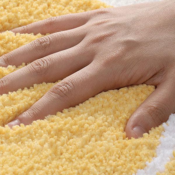 Vielseitiger Spiegelei Teppich: Badteppich, Bodenmatte. Weich, rutschfest & pflegeleicht für Küche, Bad, Flur.