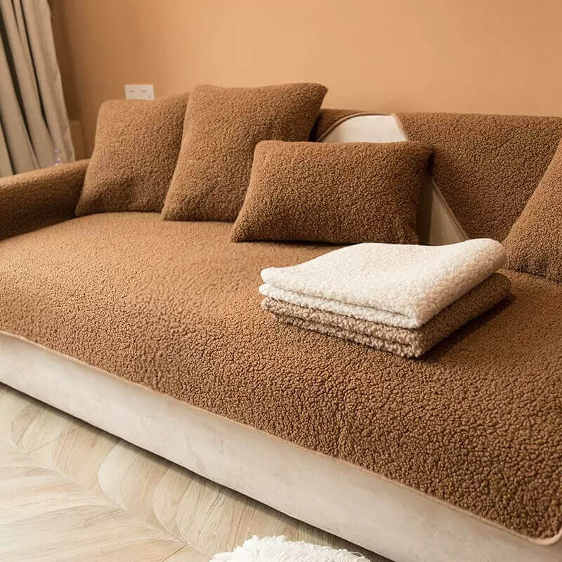 Gemütlicher Teddyfleece Sofabezug, pflegeleicht und dekorativ für Ihr stilvolles Wohnzimmer.