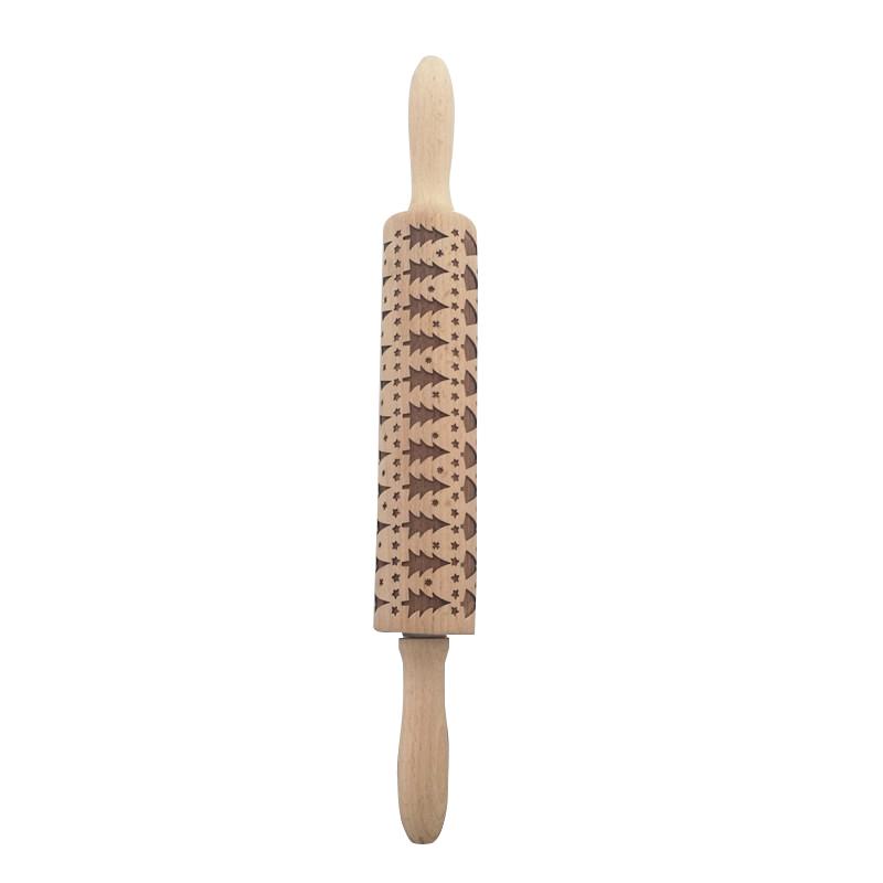 Familienfreundliches Präge-Nudelholz für weihnachtliche Kekse; perfekt zum gemeinsamen Backen und Verzieren von Gebäck.