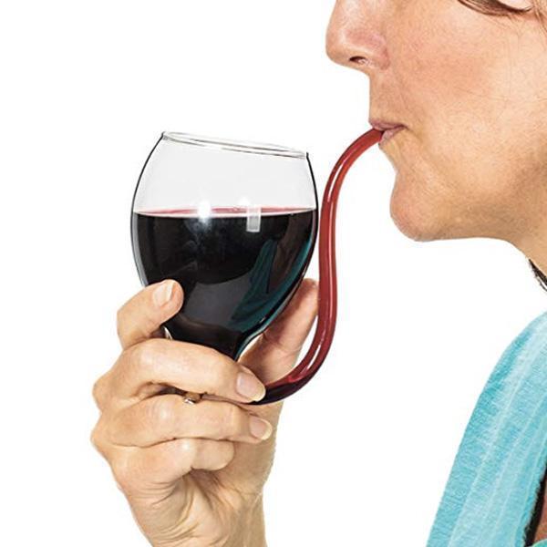 Modernes Trinkglas mit Strohhalm-Design, ideal für Wein, Cocktails & Partys.