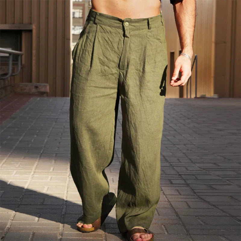 Bequeme, atmungsaktive Herren Freizeithose, perfekt für warme Tage und Urlaub. Leichte, weite Sommerhose.